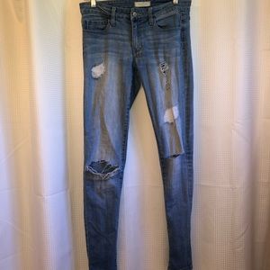 Retropolitan women’s distressed skinny jeans sz 28